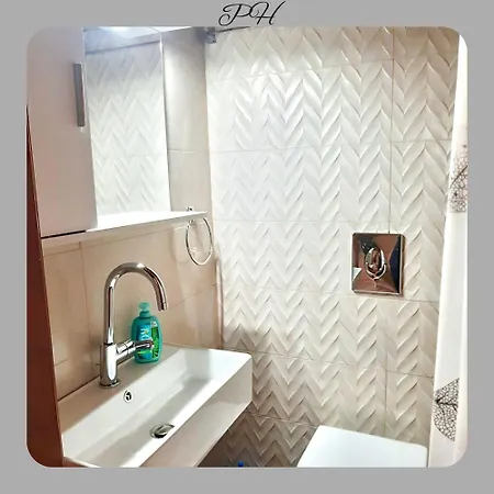 Pozzo House بيت للعطل Argyrades