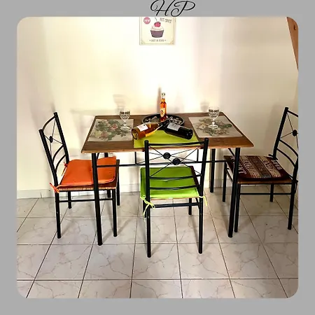 Pozzo House بيت للعطل Argyrades