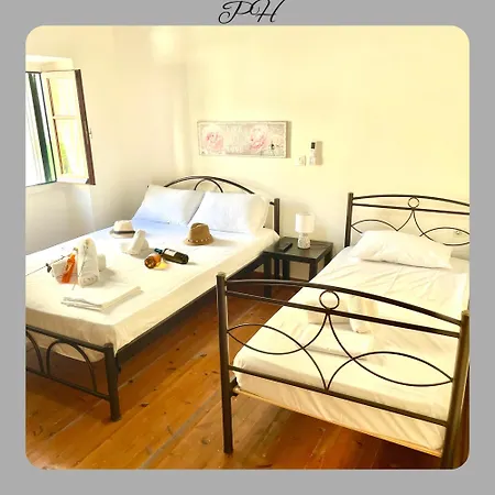 Pozzo House بيت للعطل Argyrades