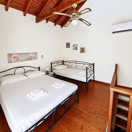 Pozzo House Corfu - Traditional House For 3 Near Agios Georgios Semesterbostad *